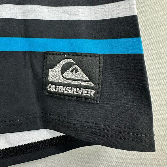 Quiksilver You Know This Men’s 30 Board Shorts Striped Stretch - Picture 7 of 11